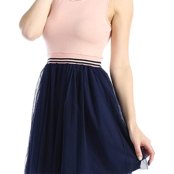 Chelsea Cute Chic Dress Size Large - Picture 3 of 7